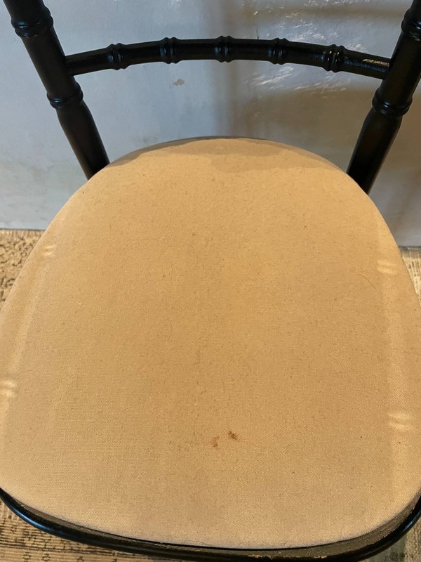 Chiavari banqueting chairs seat pads