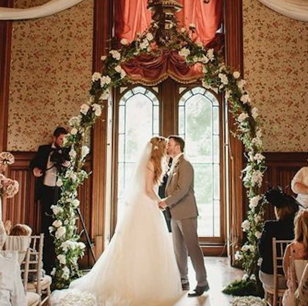 rose wedding arch