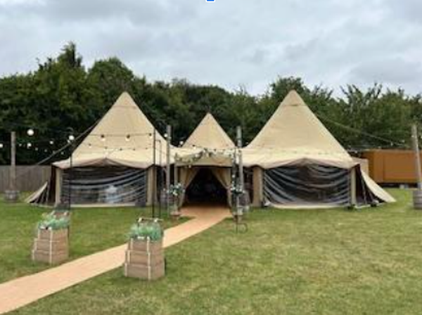 Secondhand Used 3x Big Hat Tipis For Sale