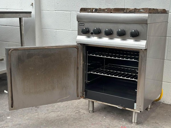 Secondhand Used Lincat Silverlink 4 Burner Range