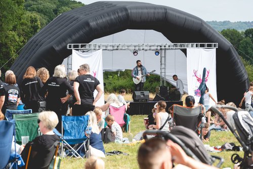 Inflatable stage roof Inflatable stage roof