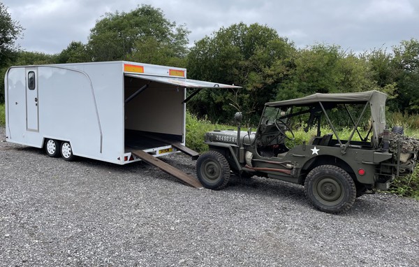 Secondhand Transport Trailer with Kitchen Toilet & Shower Pod For Sale