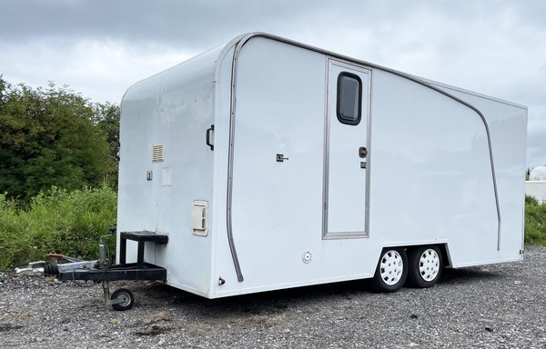 Secondhand Transport Trailer with Kitchen Toilet & Shower Pod For Sale