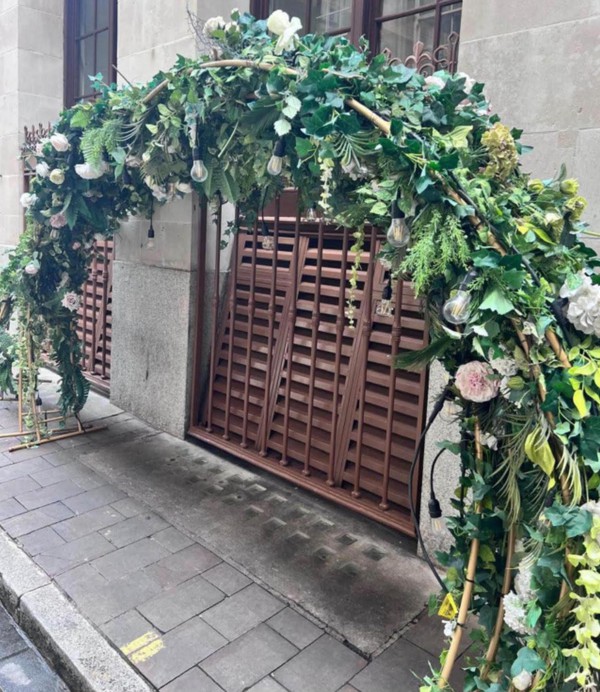 Secondhand Arch Garland For Sale