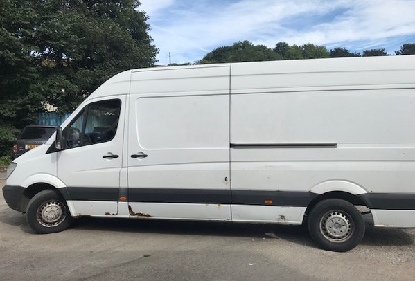 Secondhand LWB Mercedes Sprinter Van