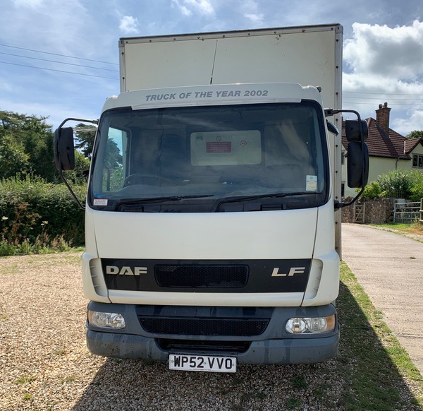 Secondhand Used DAF 7.5t Box Lorry With Tail Lift For Sale