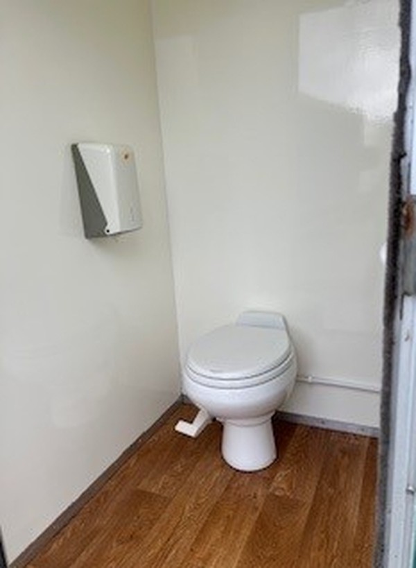 Secondhand Single Toilet Unit