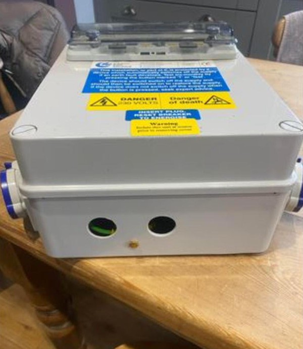 Secondhand 3x 16 Amp Electrical Connection Unit For Sale