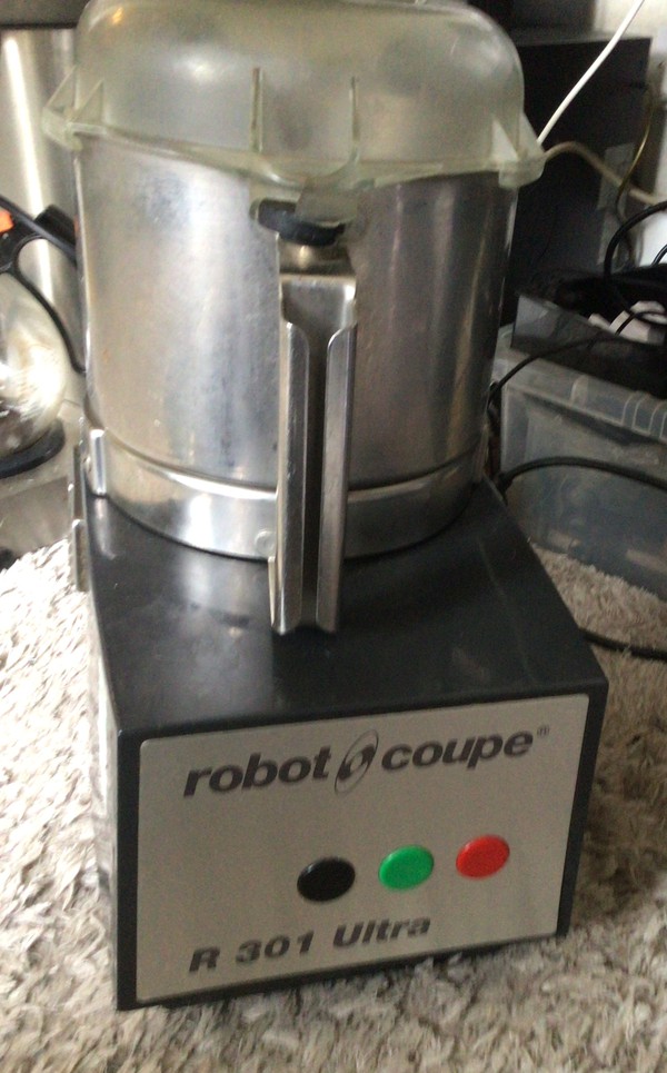 Secondhand Robot Coupe R 301 Ultra Food Processor For Sale