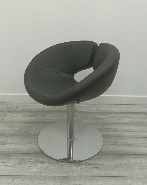 16x Lotus Lounge/Dining Chair For Sale