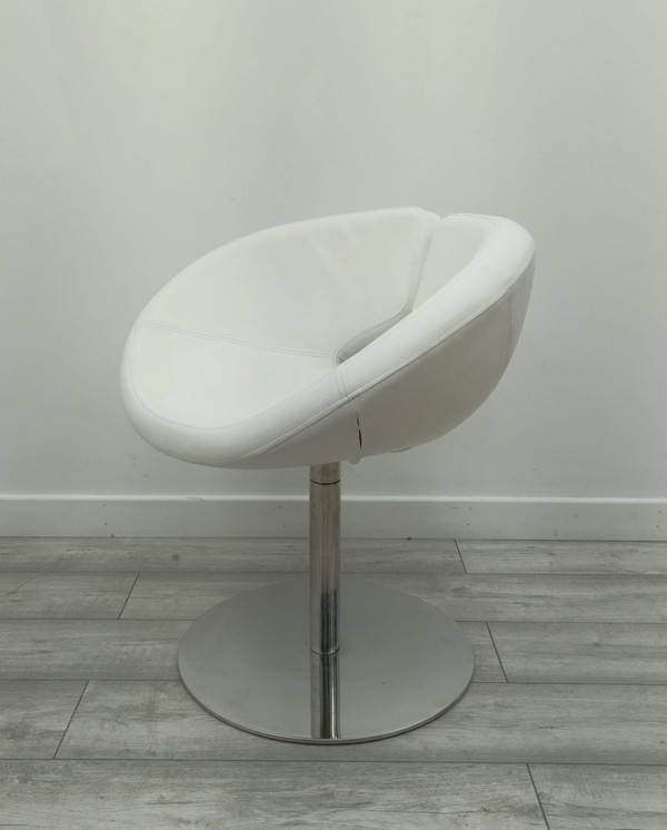 Secondhand 16x Lotus Lounge/Dining Chair