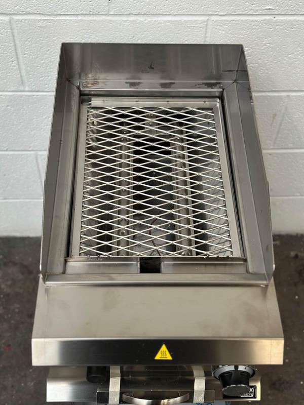 Secondhand Hobart Ecomax Lava Rock Chargrill