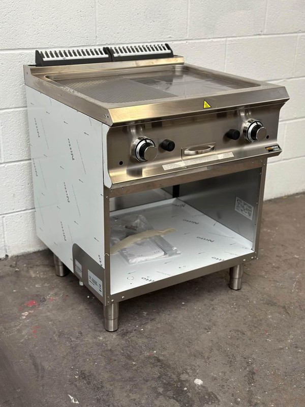 Hobart Ecomax 1/2 Smooth 1/2 Ribbed Gas Griddle For Sale