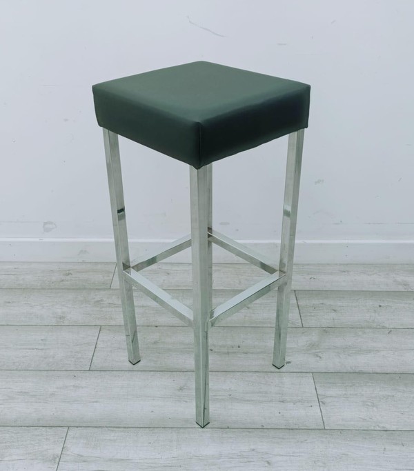 73x Barstool, Black/White Leather For Sale