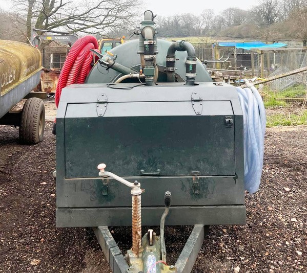 Secondhand Rapide Tanker On 3.5 Tonne Trailer