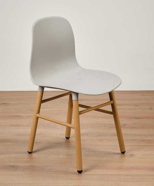 New 33x Cafe/Dining Chairs, White, Grey, Black For Sale