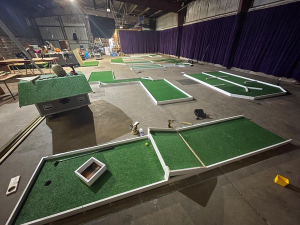 Used 18 Hole Modular Crazy Golf Course For Sale