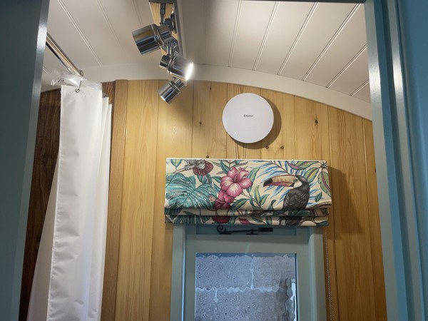 Glamping Hut With Shower And Kitchenette