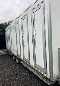 Secondhand Used 6 Bay Shower Trailer For Sale