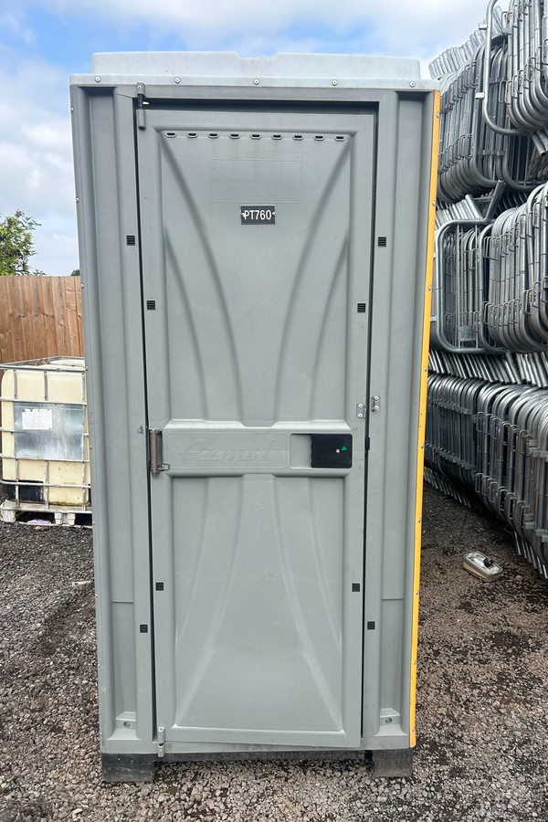 35x Armal Portable Toilets For Sale