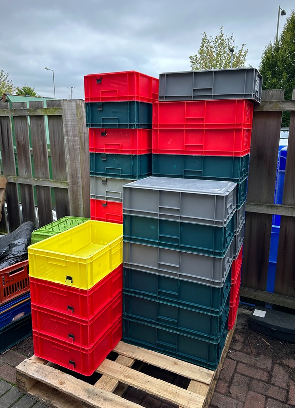 Secondhand 30x Euro Stackable Plastic Storage Boxes For Sale