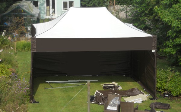 Pop up Marquee for sale 5m x 5m