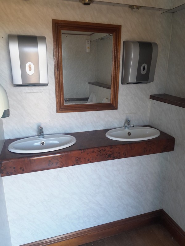 2+1 Toilet Trailer interior