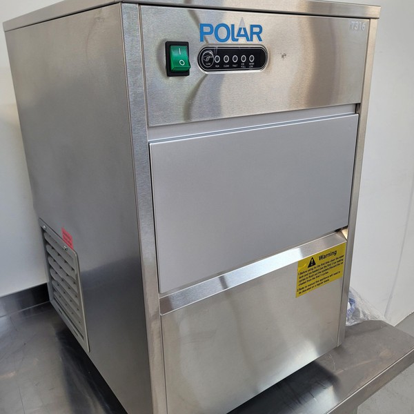 Secondhand Ex Demo Polar Ice Maker 20kg/24hr T316 For Sale