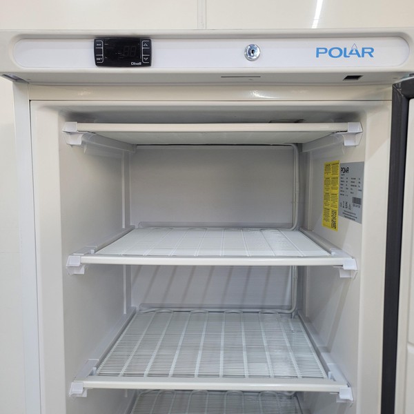 Commercial freezer