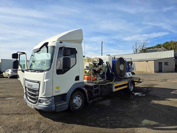 Buy Daf 2017 Lf45 Gullysucker