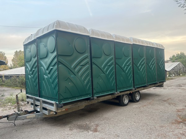 12 Unit Toilet Trailer