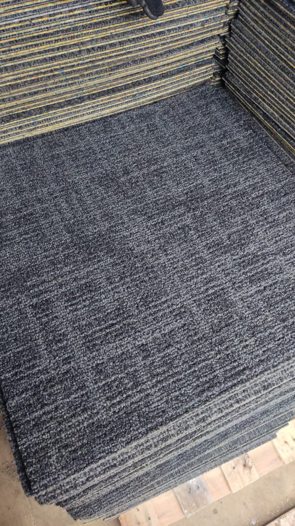 Grey and black carpet tiles 50cm x 50cm