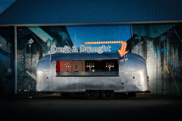 Mobile bar trailer Airstream