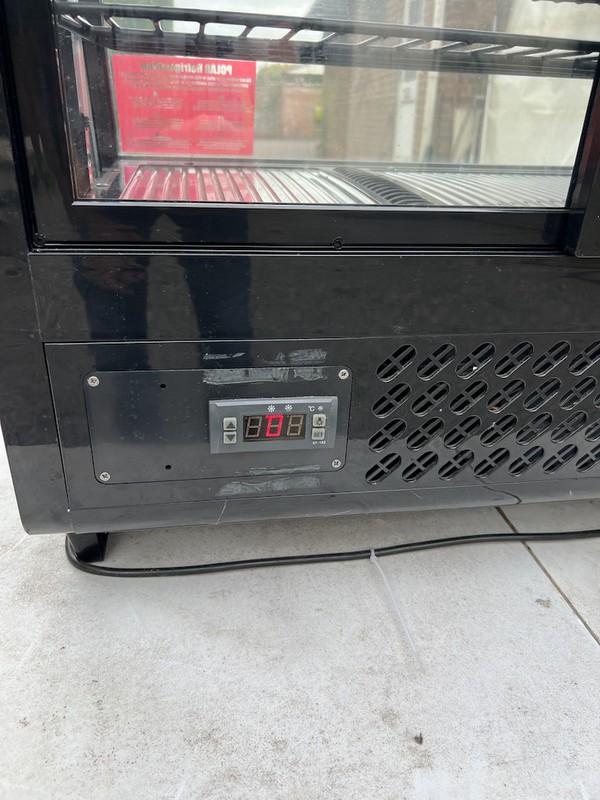 Countertop Display Fridge with Curved Glass Front