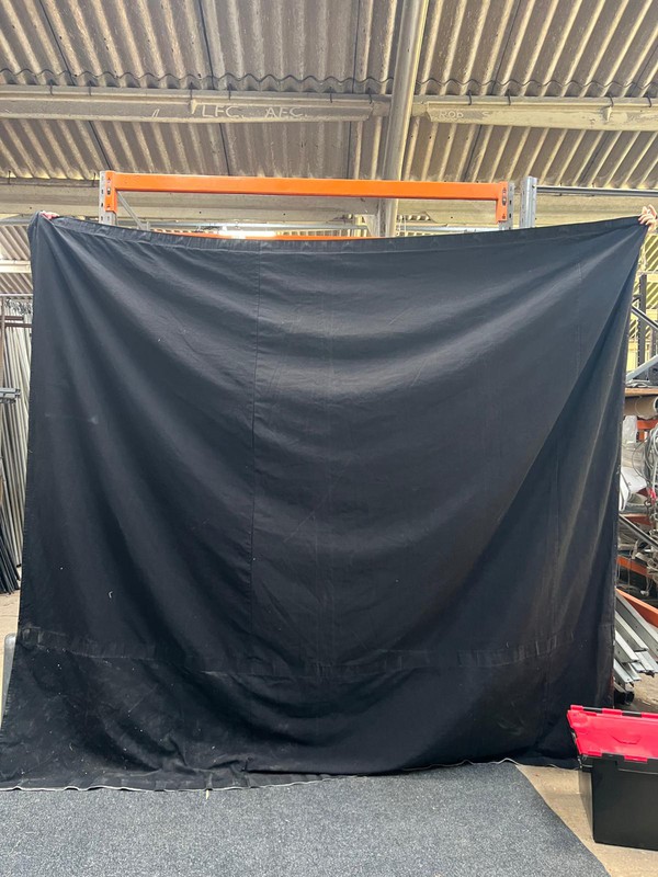 10ft x 10ft marquee lining walls black