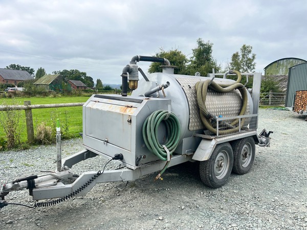 second hand Rapid 450/150 Vacuum Tanker Trailer