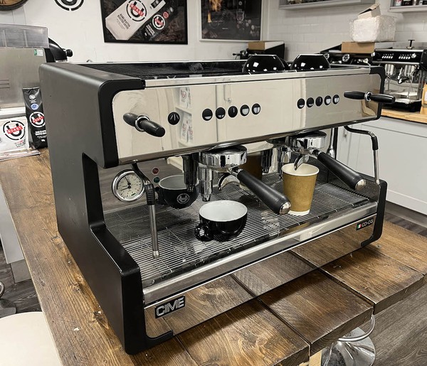 Professional Espresso Coffee Machine in Stunning Chrome and Black – CIME CO-O5 - Glasgow 9