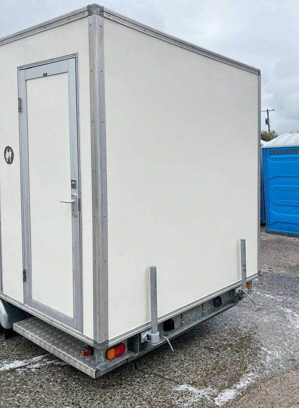 Secondhand 4 Bay Toilet Trailer For Sale