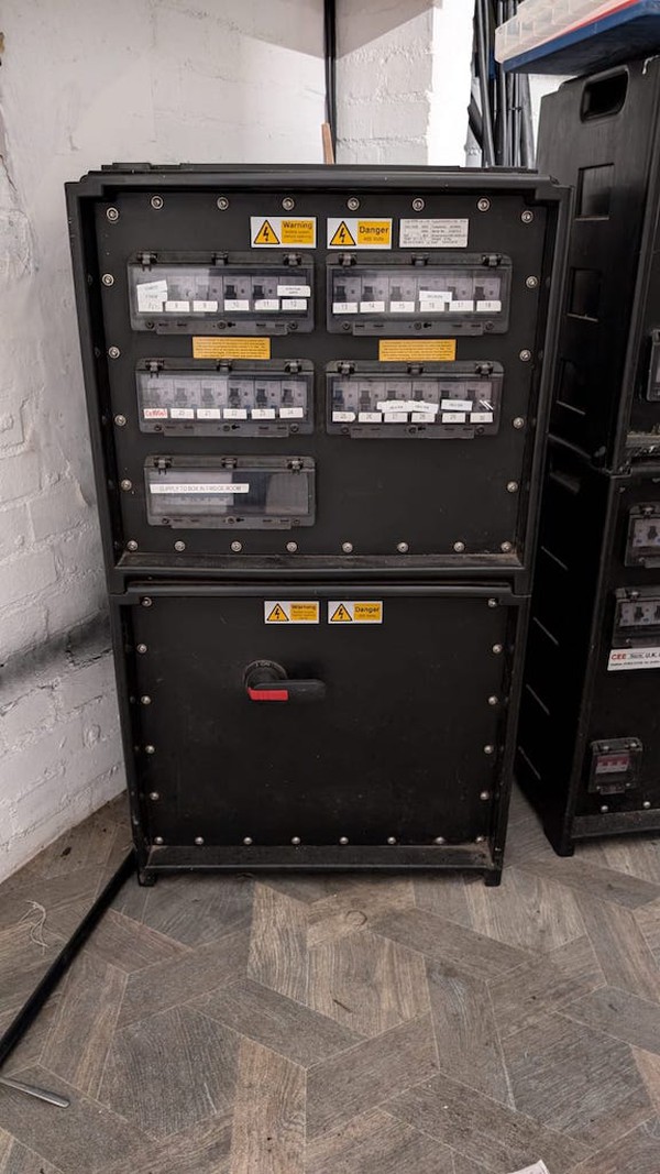 6x Distribution Boxes - London 2