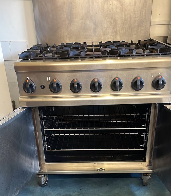 Second Hand six burner Propane Gas oven