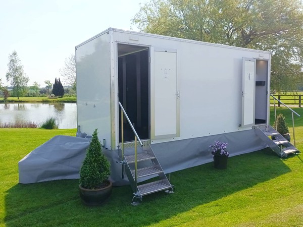 Mobile toilet trailer for sale