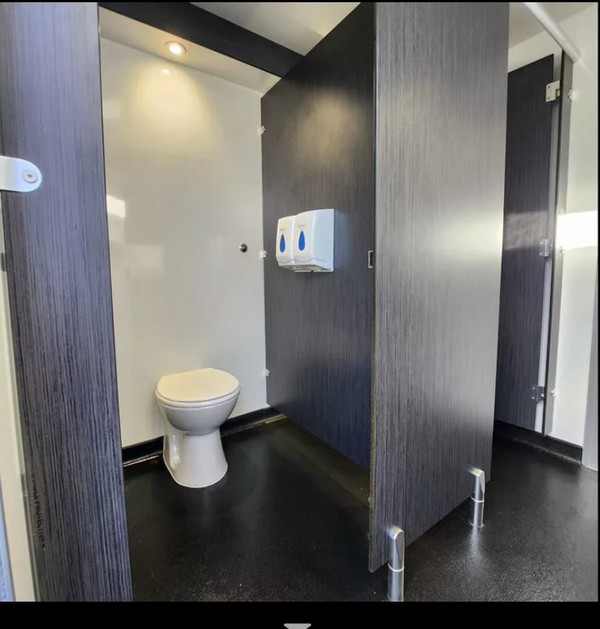 Modern toilet trailer for sale