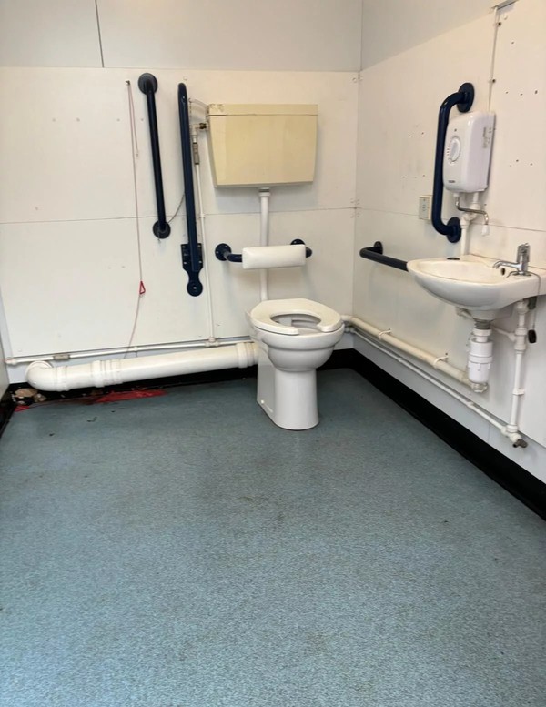 Secondhand 4+1 Portakabin Toilet Block For Sale