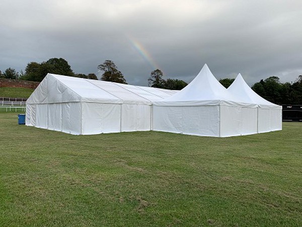 Framed marquee / Clear Span