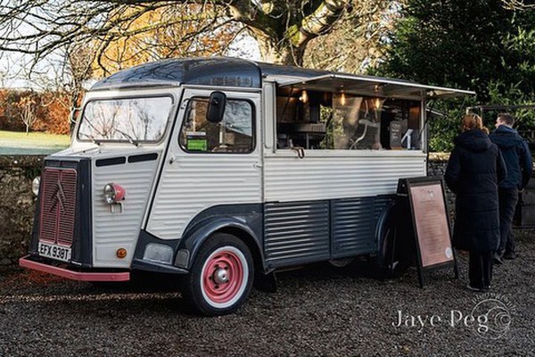 Vintage Pizza truck