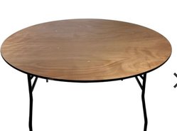 4ft Round tables for sale