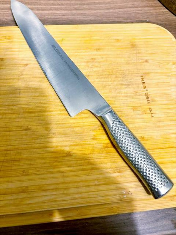 Second-hand global knife