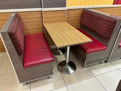 Bench / Banquette Seating