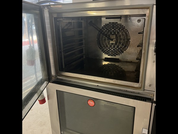 Secondhand bake off oven