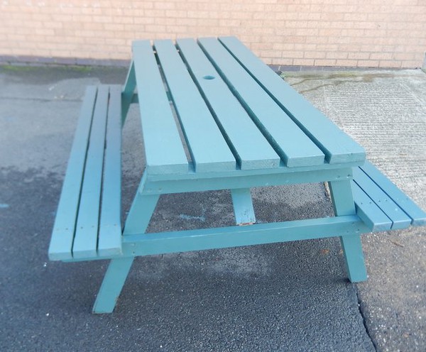 Picnic benches for sale